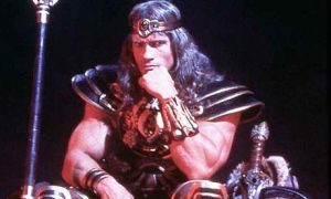 Schwarzenegger como o guerreiro nórdico Conan 