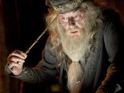 Michael Gambon como o personagem da saga "Harry Potter", Dumbledore (Imagem: Divulgação)